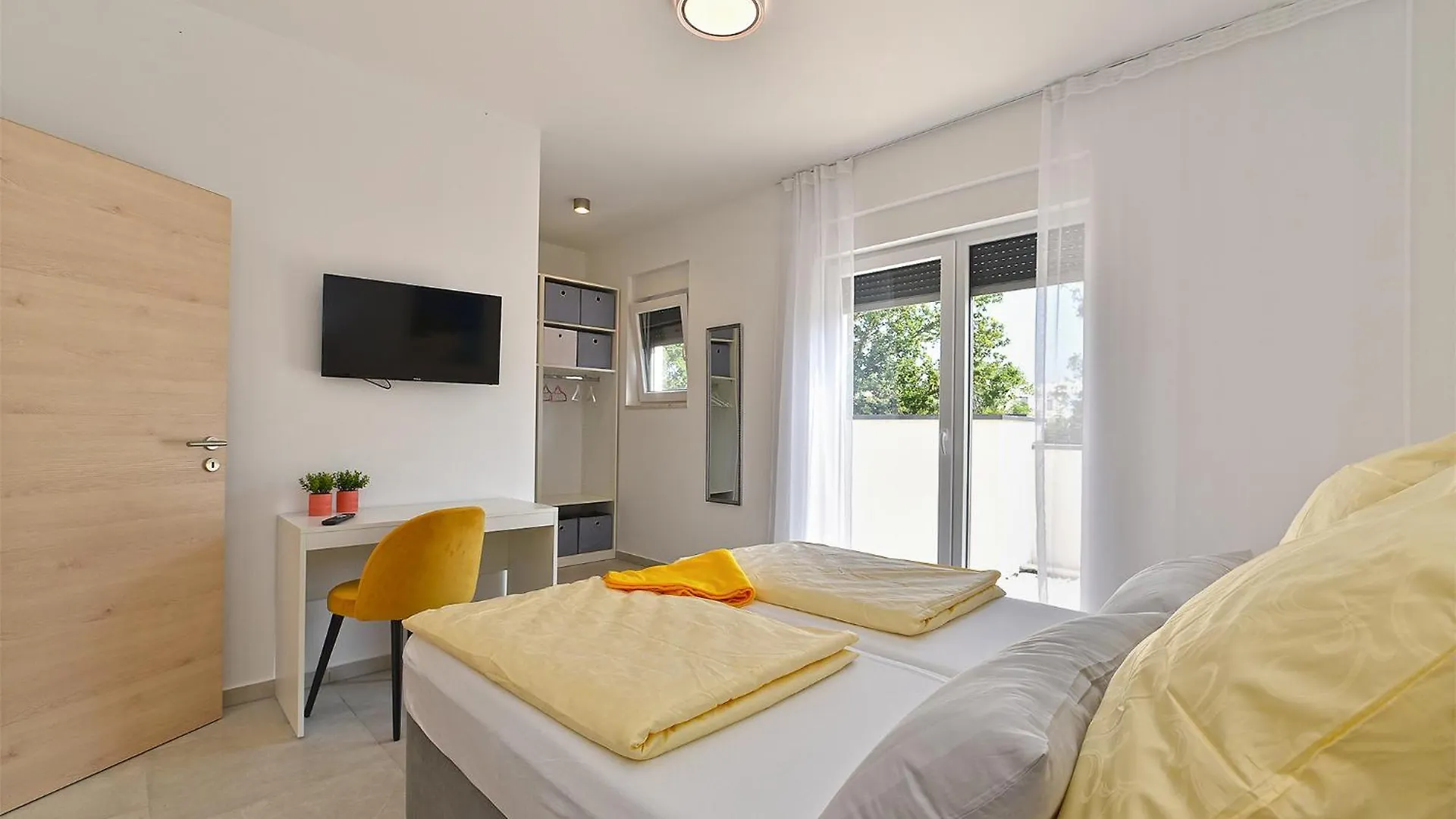 Tatil Evi Jlo1 Mit Beheizbarem Pool Villa Peroj